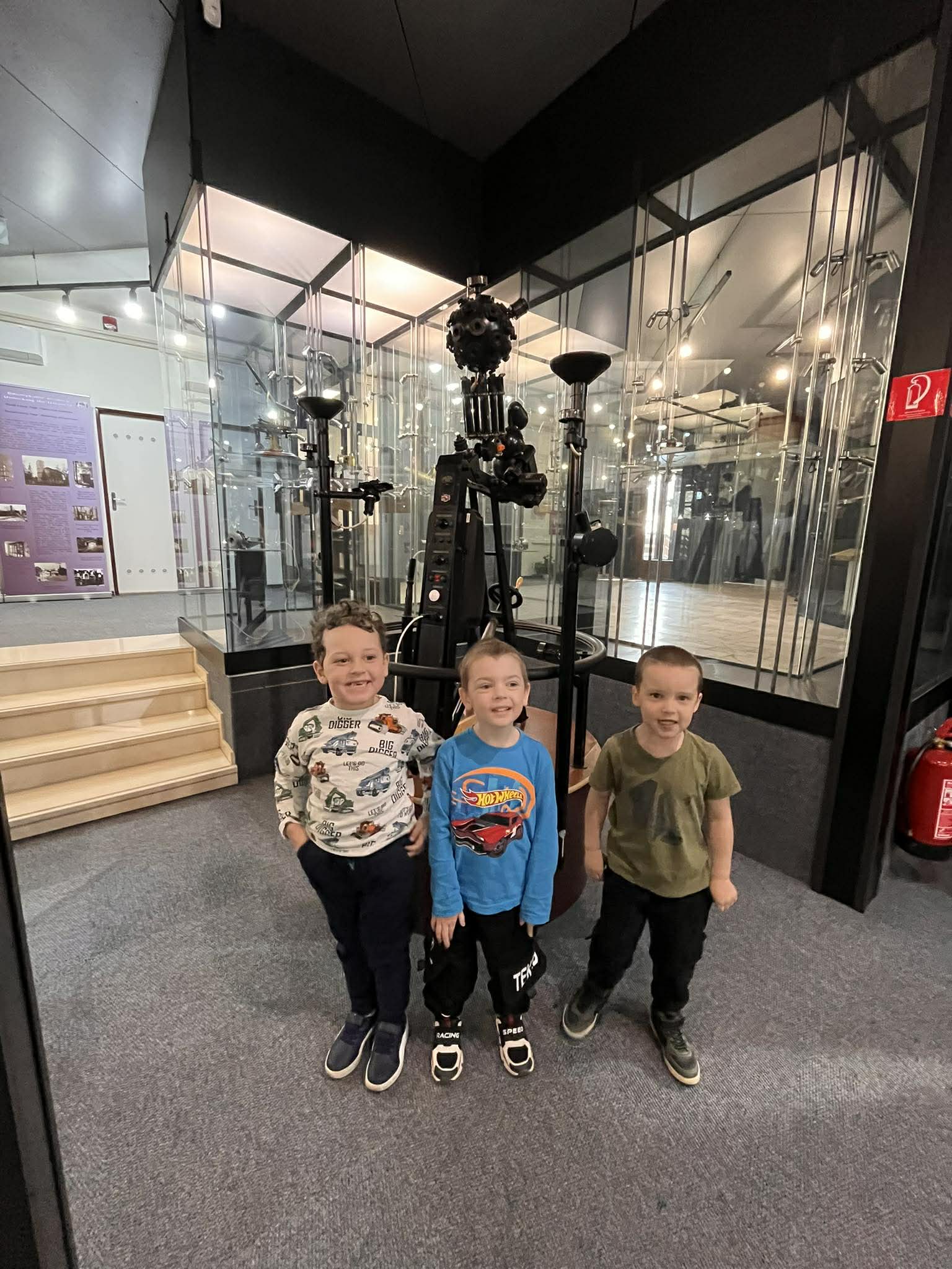 645919613_1200738465236680_8846658445434827642_n